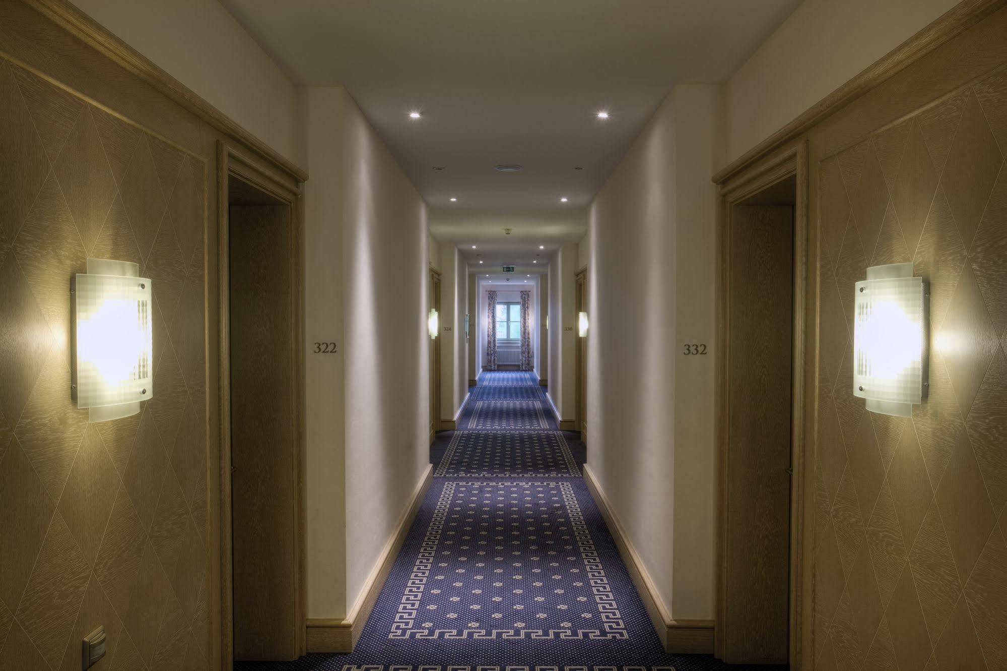 Hotel Zur Post 4*